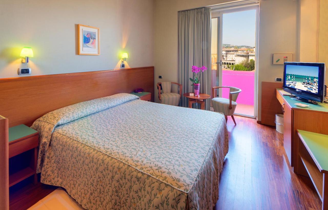 Senb Hotel Senigallia Esterno foto