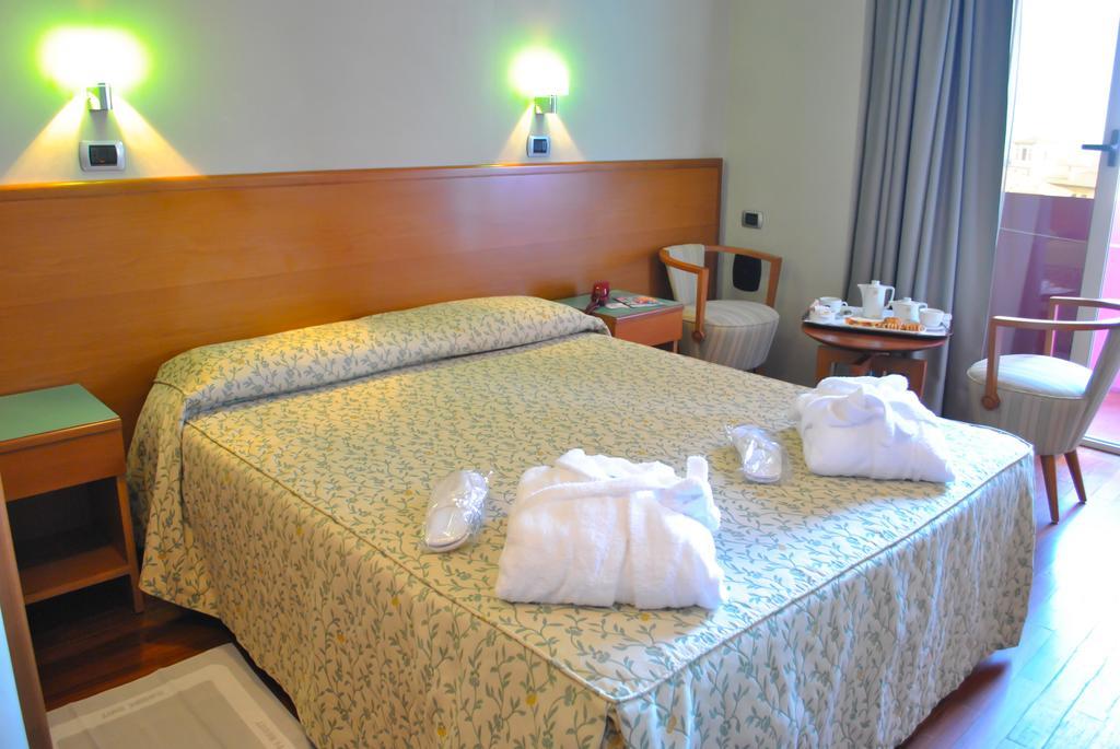 Senb Hotel Senigallia Esterno foto